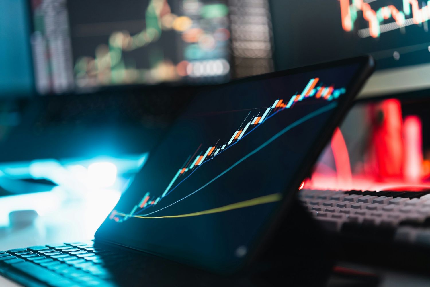 How to read a stock chart and understand trading charts